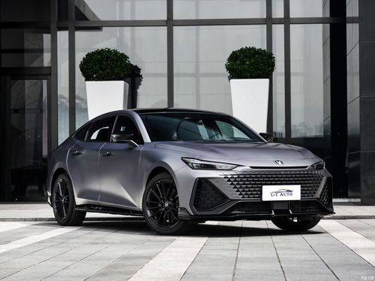 5 θέσεις Changan UNI-V Sedan 2023 2024 1.5T 2.0T UNI-V Βενζινοκίνητο αυτοκίνητο εντός του προϋπολογισμού σας