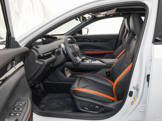 5 θέσεις Changan UNI-V Sedan 2023 2024 1.5T 2.0T UNI-V Βενζινοκίνητο αυτοκίνητο εντός του προϋπολογισμού σας