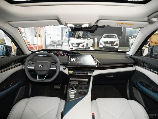 2024 Τσανγκάν UNI-V 2.0T Βενζίνη 4WD οδήγηση οχήμα υψηλής ταχύτητας έξυπνο κατασκευασμένο σε μεταχειρισμένο αυτοκίνητο