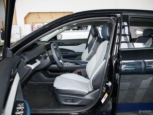 2024 Τσανγκάν UNI-V 2.0T Βενζίνη 4WD οδήγηση οχήμα υψηλής ταχύτητας έξυπνο κατασκευασμένο σε μεταχειρισμένο αυτοκίνητο