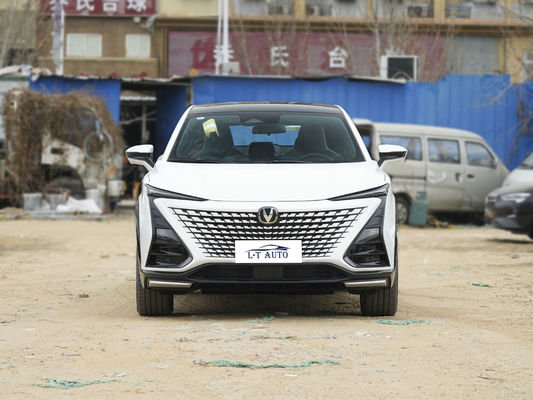 Μέγιστη ταχύτητα 200 χλμ/ώρα Το 2023 Changan UNI-T 1.5T Turbo Luxury Sedan Με κινητήρα βενζίνης