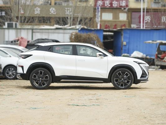 Μέγιστη ταχύτητα 200 χλμ/ώρα Το 2023 Changan UNI-T 1.5T Turbo Luxury Sedan Με κινητήρα βενζίνης