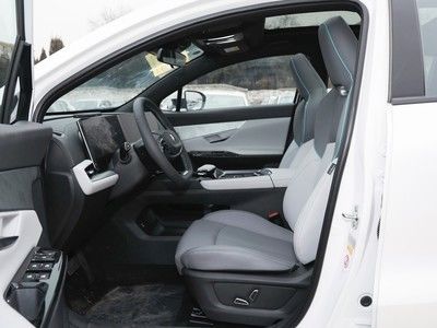 Μέγιστη ταχύτητα 200 χλμ/ώρα Το 2023 Changan UNI-T 1.5T Turbo Luxury Sedan Με κινητήρα βενζίνης