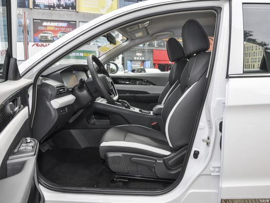 2024 Dongfeng Fengshen E70 Φθηνό ηλεκτρικό αυτοκίνητο με χρόνο φόρτισης 0,5 ώρες και 5 θέσεις
