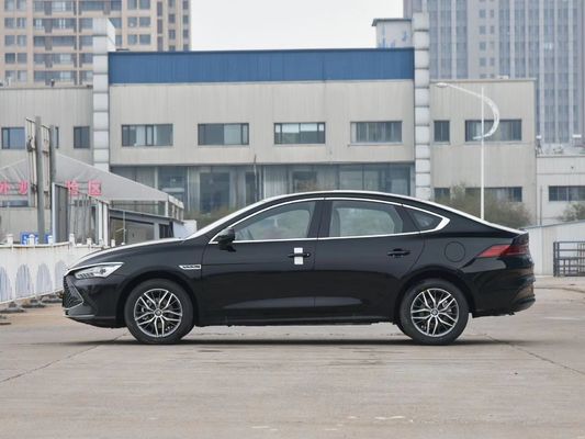 Ηλεκτρικό BYD Qin Plus Dm-I Συμπληρωματικό ηλεκτρικό σεντάν με μπαταρία με υβριδική ισχύ