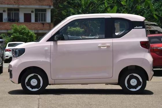 Φτιαγμένο Wuling Mini Ev Car 120 χλμ. Τερνάριο Λιθίου Wuling Ηλεκτρικό αυτοκίνητο για τις αγορές της χώρας