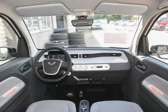 Φτιαγμένο Wuling Mini Ev Car 120 χλμ. Τερνάριο Λιθίου Wuling Ηλεκτρικό αυτοκίνητο για τις αγορές της χώρας