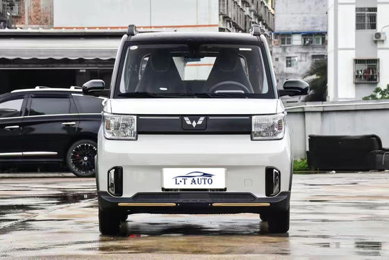 100% ηλεκτρικό αυτοκίνητο Wuling Mini EV με μέγιστη ταχύτητα 100 km/h και τροχοπέδη 2010 mm