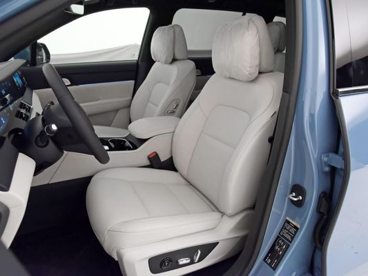 Το Lixiang One Extended Range 6 θέσεων SUV 2024 Ηλεκτρικό αυτοκίνητο με Τερνική μπαταρία λιθίου