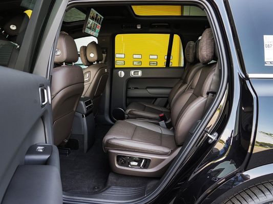 Ενεργειακό αυτοκίνητο L7 L8 L9 Μεγάλο μέγεθος SUV Ηλεκτρικό όχημα με μπαταρία 4 τροχούς κίνησης Υβριδικό SUV 449 ίππους