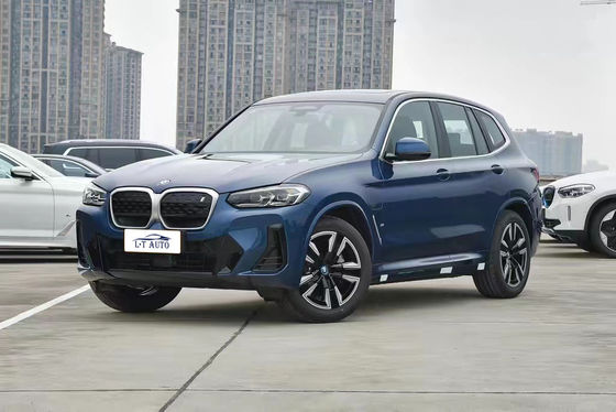 BMW iX3 Ηλεκτρικό περιπολικό 4 ή 5 θέσεις Μέγιστη ισχύς 286 ίππων Συνολική ροπή 400Nm