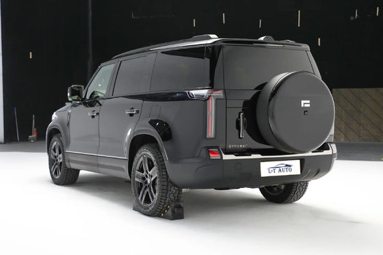6 θέσεις 2024 BAIC EV Stone 01 1.5T Υβριδικό SUV Μέγεθος 5050mm πλάτος 1980mm ύψος 1869mm