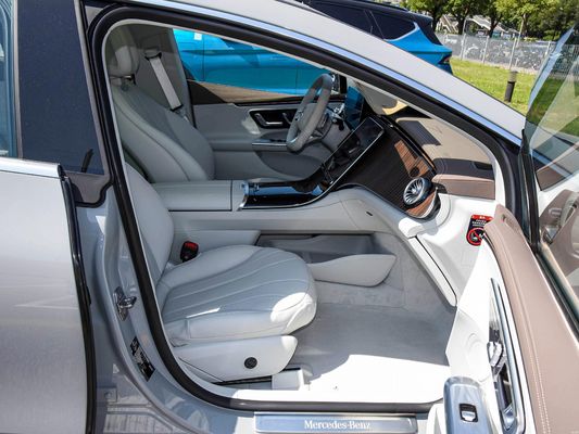 Ενέργεια οχήματα Benz EQE 350 2024 Λούξυ αυτοκίνητο με 215kw κινητήρα και 752km Long Endurance