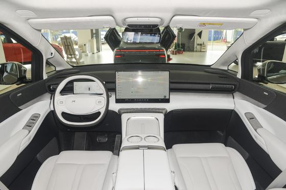 Μεγάλη οικογένεια MPV Xpeng X9 Ηλεκτρικό 702KM NEDC Ultra Long Range 7 θέσεις Ενεργοκίνητο