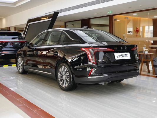Εύκολο και κομψό Hongqi E-Qm5 Μεσαίου μεγέθους καθαρό ηλεκτρικό αυτοκίνητο με τετράγωρο 2990mm
