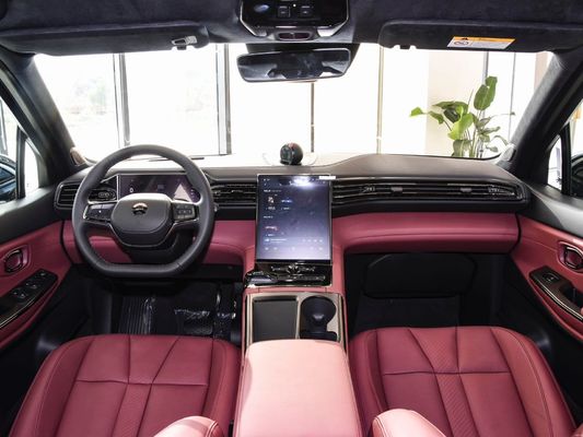 Το NIO ES8 SUV είναι η ιδανική σας επιλογή με πολλαπλές επιλογές χρωμάτων και 100% ηλεκτρικό καύσιμο