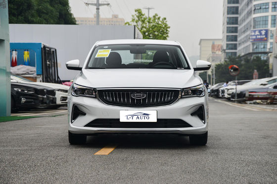 Πολυλειτουργικό τιμόνι Geely Emgrand 1.5L 1.8L Βενζίνη Βενζίνη Αυτοματοποιημένο Σεντάν