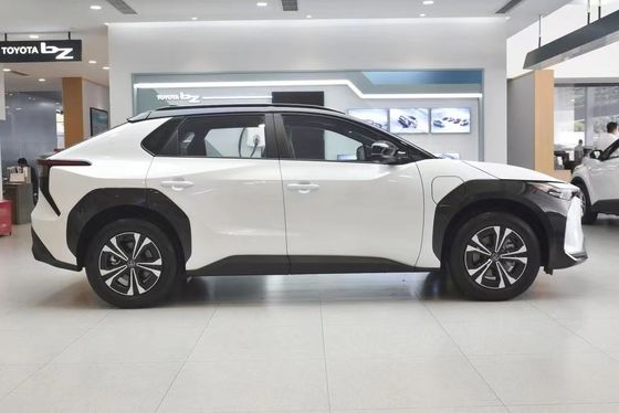 Το Toyota BZ4X Μετακίνηση τεσσάρων τροχών Μεσαίου μεγέθους Ηλεκτρικό SUV με Τερνή μπαταρία ιόντων λιθίου