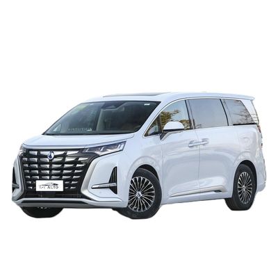 DENZA D9 4x4 MPV 7 θέσεις 103.36kWh χωρητικότητα μπαταρίας διπλού κινητήρα Μεσαίου μεγέθους