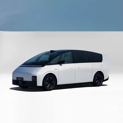 5.5s Χρόνος επιτάχυνσης στα 100 χλμ. Lixiang Mega L7 L8 L9's Top Medium MPV για μεγάλες οικογένειες