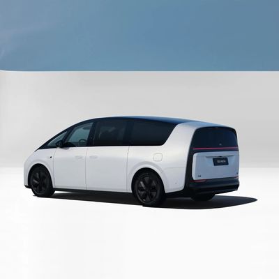 5.5s Χρόνος επιτάχυνσης στα 100 χλμ. Lixiang Mega L7 L8 L9's Top Medium MPV για μεγάλες οικογένειες