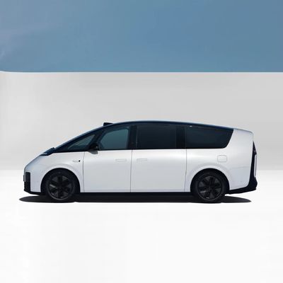 Μεγάλη εμβέλεια Ενεργοκίνητα οχήματα Lixiang Mega Luxury 7 θέσεις Ηλεκτρικό αυτοκίνητο EV Αυτοκίνητο Μεγάλο SUV MPV