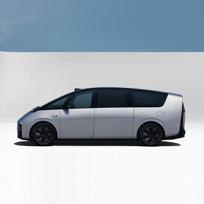 Το Lixiang Mega 7 θέσεων MPV 4WD καθαρό ηλεκτρικό αυτοκίνητο με 400kW μέγιστη ισχύ 5350x1965x1850