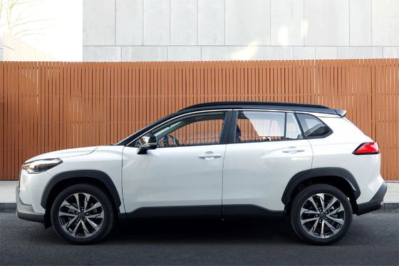 4460x1825x1620 Βενζίνη Toyota Corolla Cross 2.0L Βενζίνη SUV 4 πόρτες 5 θέσεις για το σπίτι