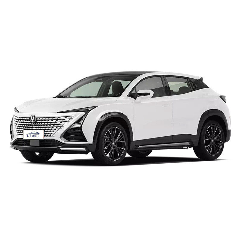 Μέγιστη ταχύτητα 200 χλμ/ώρα Το 2023 Changan UNI-T 1.5T Turbo Luxury Sedan Με κινητήρα βενζίνης